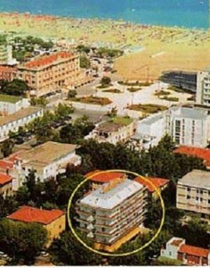 צ'סנטיקו Hotel Donatello מראה חיצוני תמונה