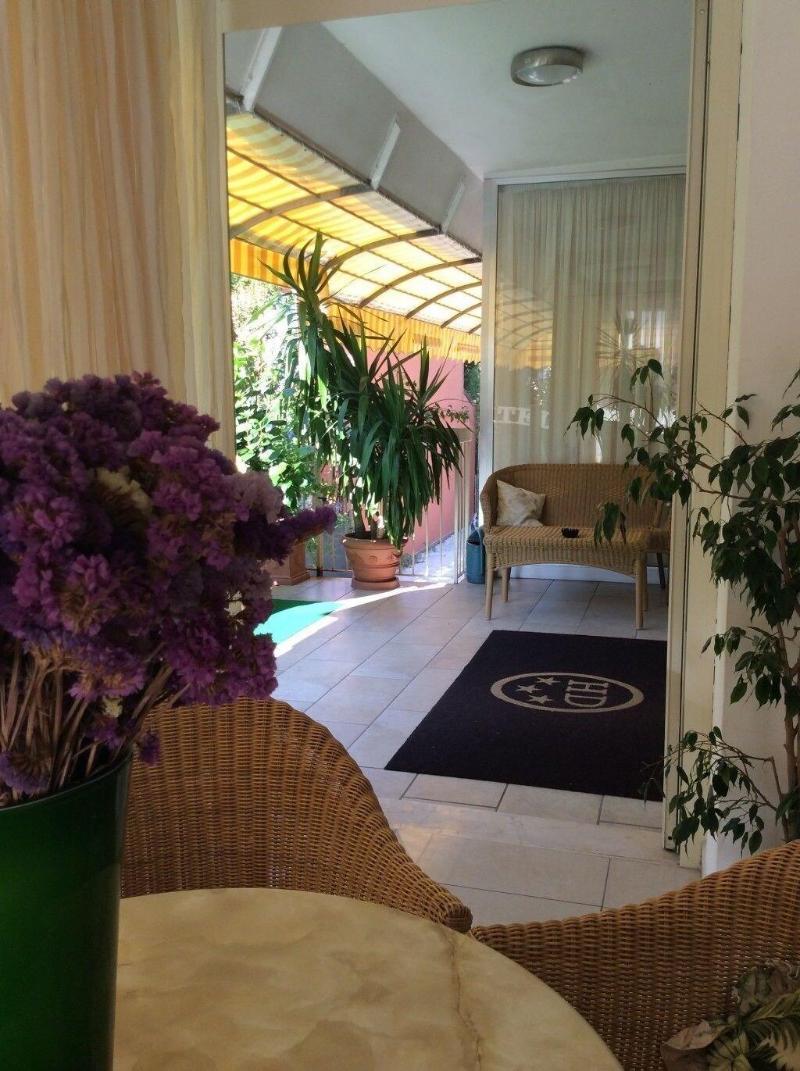 צ'סנטיקו Hotel Donatello מראה חיצוני תמונה