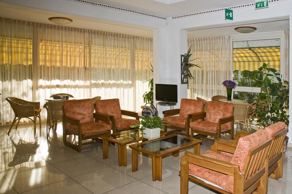 צ'סנטיקו Hotel Donatello מראה חיצוני תמונה