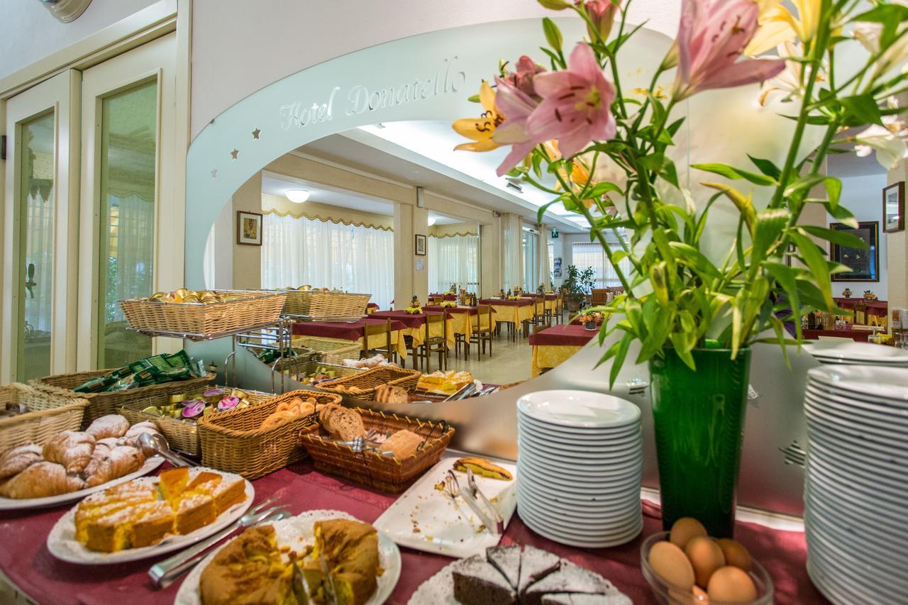 צ'סנטיקו Hotel Donatello מראה חיצוני תמונה